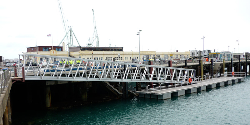 aluminium-loopbrug.jpg